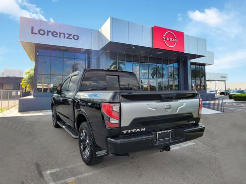 Used 2021 Nissan Titan Platinum Reserve w/ Moonroof Package image 6