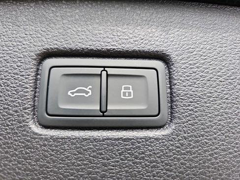 New 2026 Audi Q7 2.0T Premium image 15