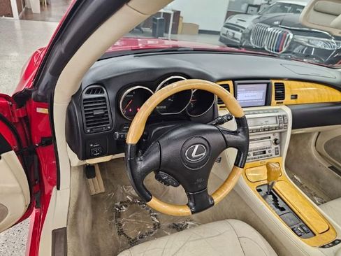 Used 2002 Lexus SC 430 Convertible image 13