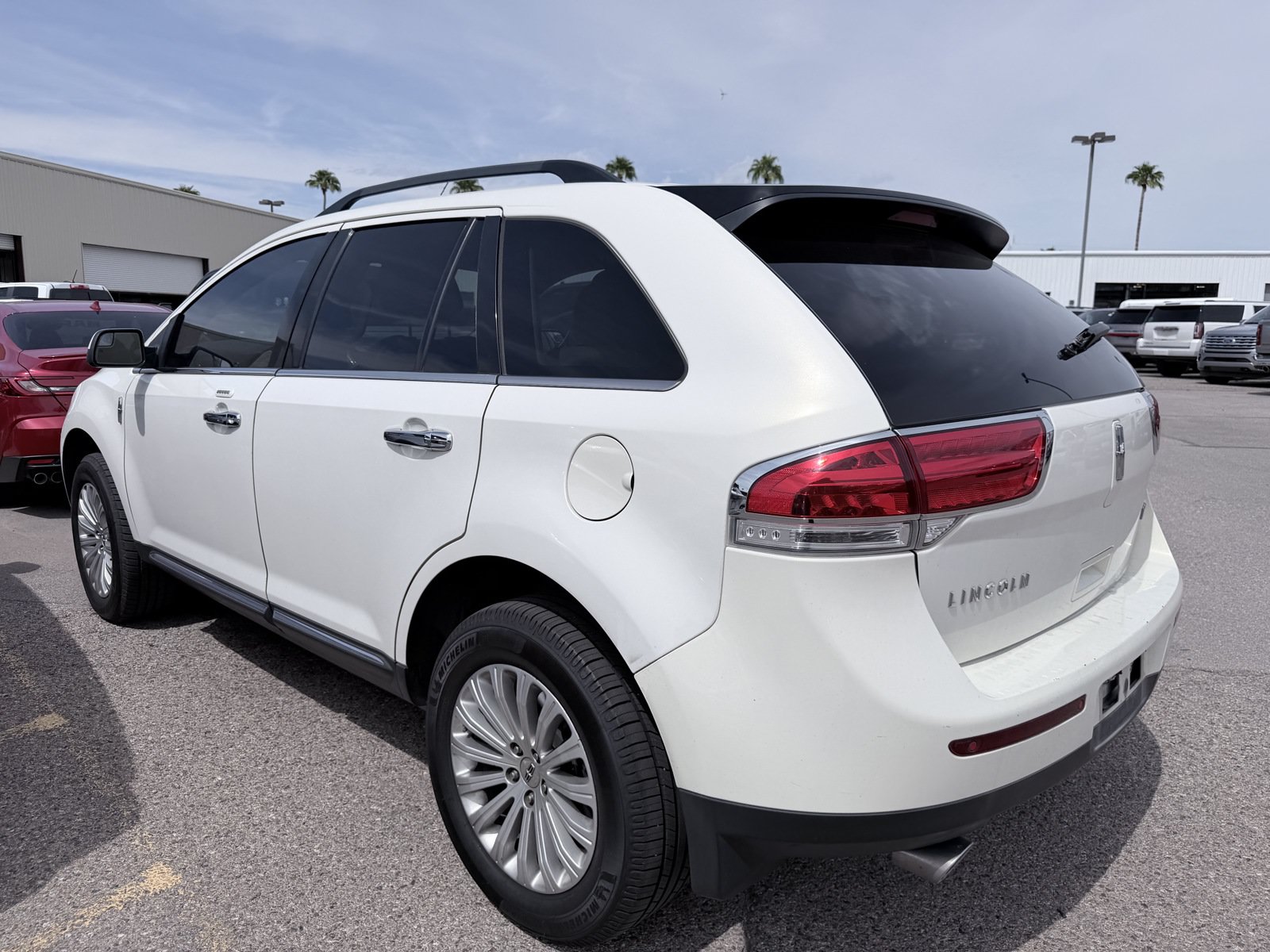 Used 2013 Lincoln MKX FWD w/ Wood Pkg image 3