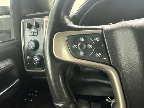 Used 2017 GMC Sierra 2500 Denali w/ Duramax Plus Package AWD/4WD image 38