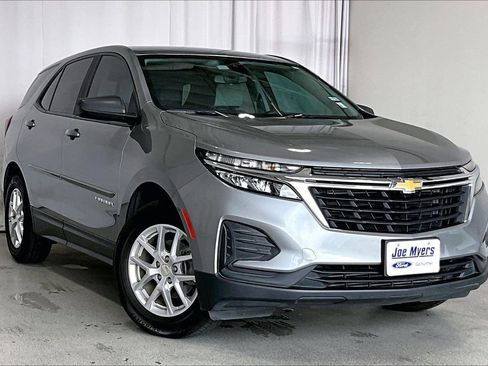 Used 2023 Chevrolet Equinox LS w/ LS Convenience Package FWD image 1