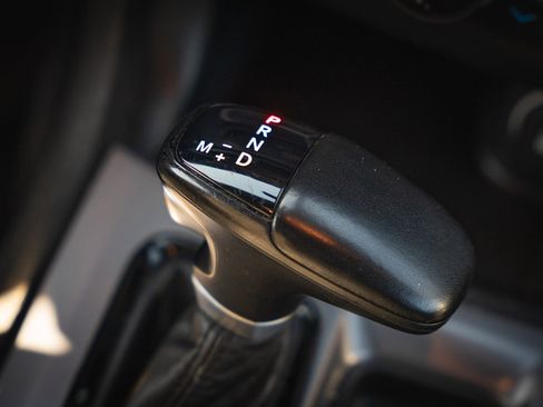 Used 2019 Dodge Charger SXT image 34