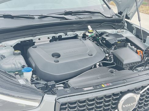 New 2026 Volvo XC40 B5 Plus w/ Protection Package Premier image 28