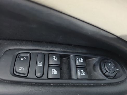 Used 2020 Jeep Compass Latitude w/ Popular Equipment Group AWD/4WD image 13