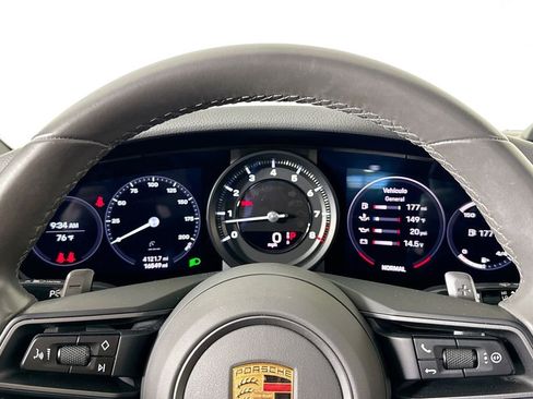 Used 2022 Porsche 911 Carrera image 10