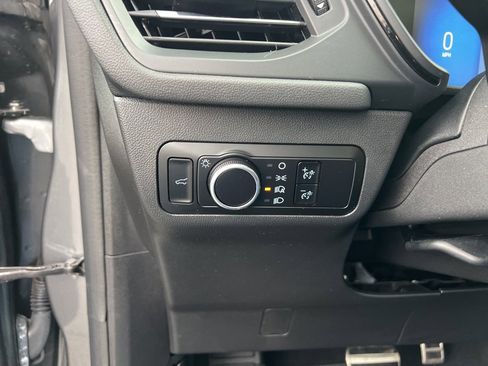 Used 2023 Ford Escape ST-Line w/ Tech Pack #1 image 17