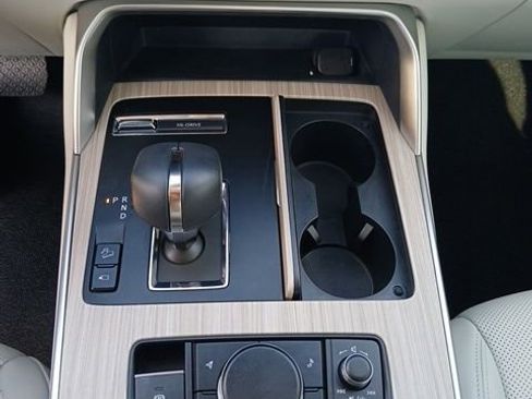 Used 2024 MAZDA CX-90 3.3 Turbo w/ Premium Plus Pkg image 21