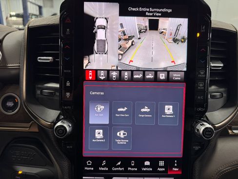 Used 2025 RAM 3500 Longhorn image 44