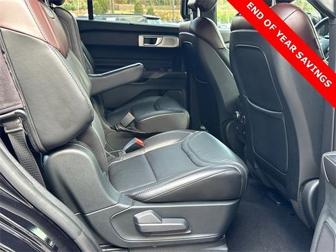 Certified 2020 Ford Explorer Platinum w/ Premium Technology Package image 15