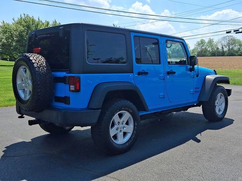 Used 2017 Jeep Wrangler Unlimited Sport w/ Quick Order Package 24S AWD/4WD image 4