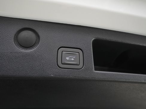 Used 2026 GMC Terrain AT4 w/ LPO, Floor Liner Package image 11