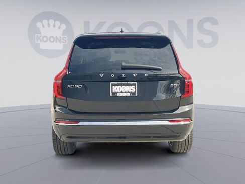 New 2026 Volvo XC90 B5 Plus w/ Protection Package AWD/4WD image 5