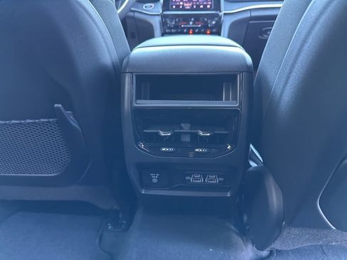 New 2025 Jeep Grand Cherokee Altitude AWD/4WD image 49