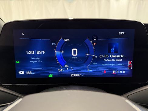 Used 2024 Chevrolet Blazer EV LT AWD/4WD image 14