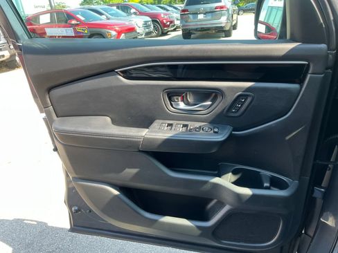Used 2024 Honda Pilot EX-L image 10