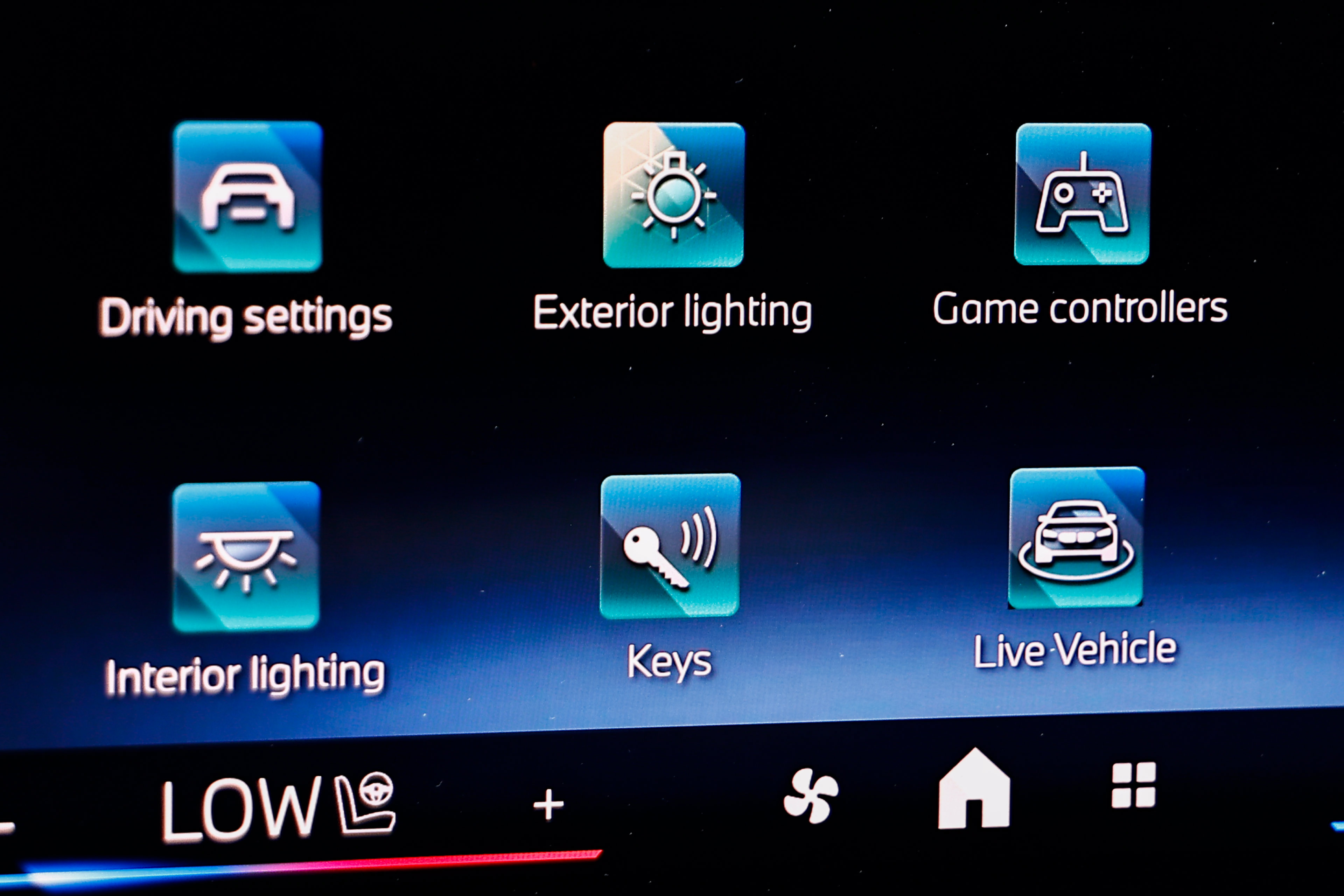 New 2027 BMW X2 xDrive28i AWD/4WD image 29
