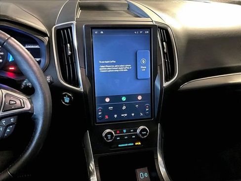 Used 2024 Ford Edge Titanium image 6