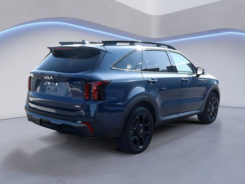 Certified 2024 Kia Sorento X-Line EX AWD/4WD image 8