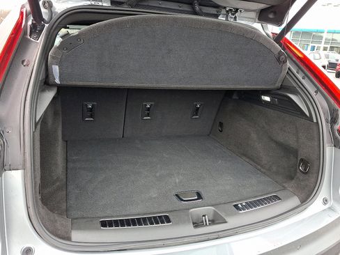 Certified 2025 Cadillac XT4 Premium Luxury image 22