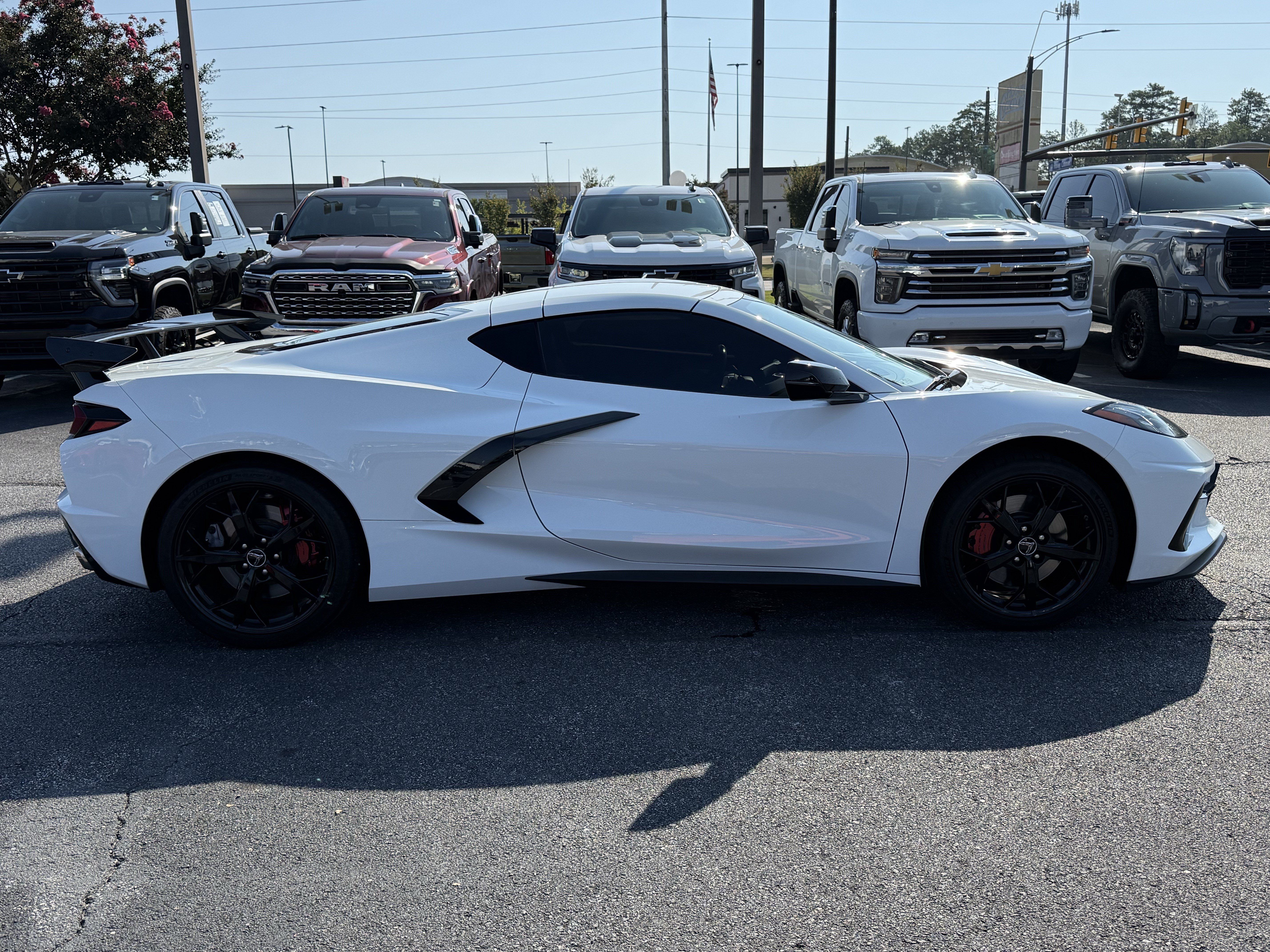 Used 2021 Chevrolet Corvette Stingray Preferred Cpe w/ Z51 Performance Package RWD image 12