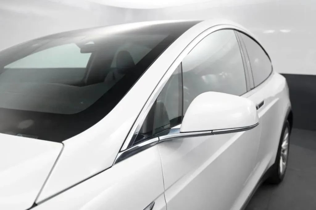 Used 2020 Tesla Model X Long Range AWD/4WD image 11