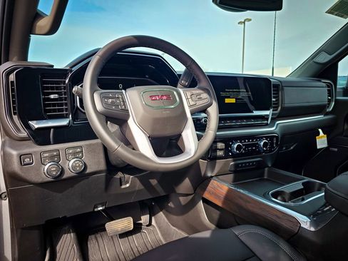 New 2026 GMC Sierra 2500 SLT w/ Max Trailering Package AWD/4WD image 17