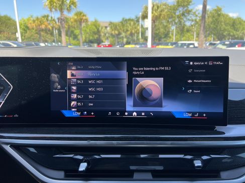 Used 2026 BMW X7 xDrive40i w/ M Sport Package AWD/4WD image 23