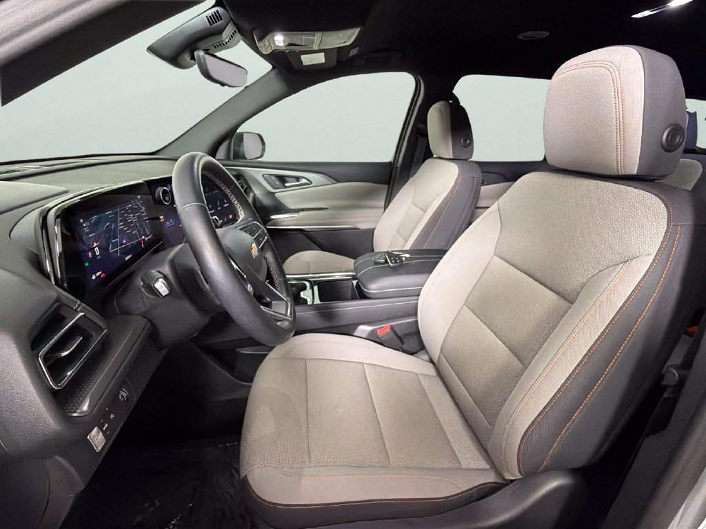 Certified 2026 Chevrolet Traverse LT w/ Driver Confidence Package FWD image 17