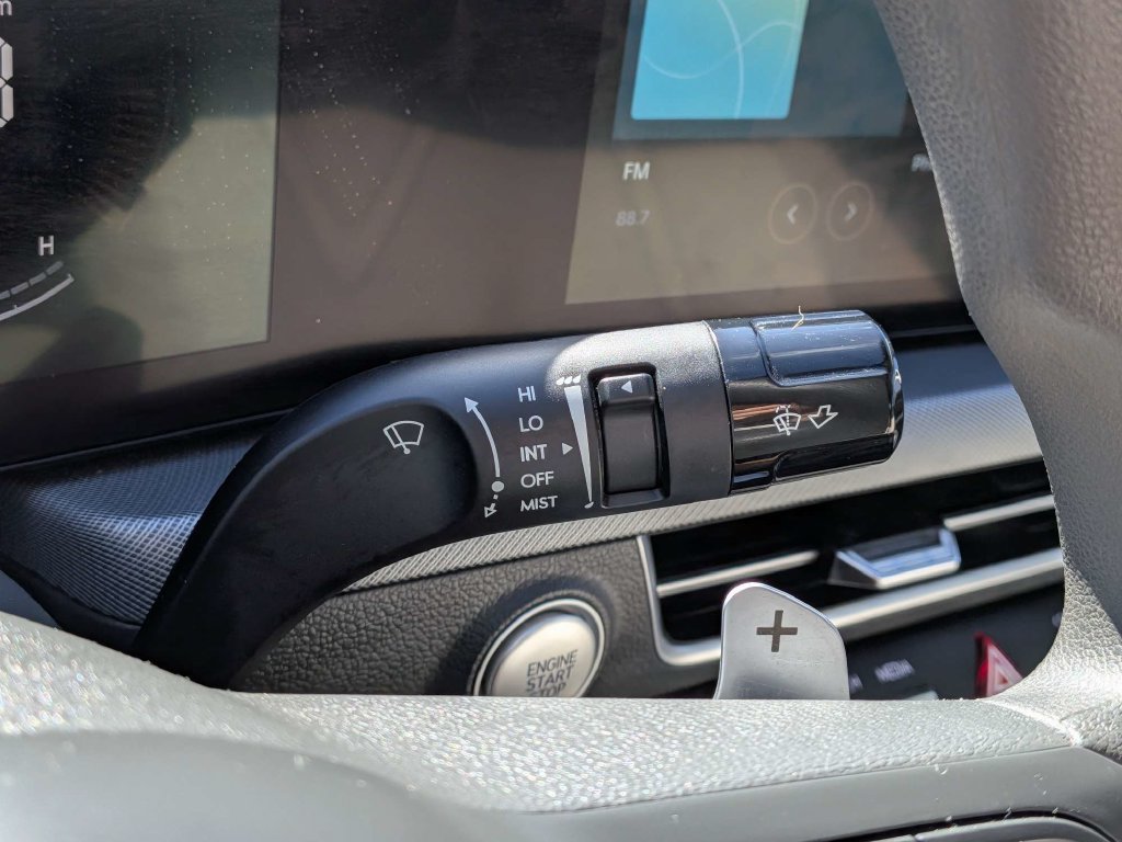 Used 2025 Hyundai Sonata SEL FWD image 24