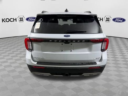 Used 2025 Ford Explorer Active w/ Active Comfort Package AWD/4WD image 7