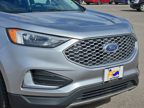 Used 2023 Ford Edge SEL AWD/4WD image 7