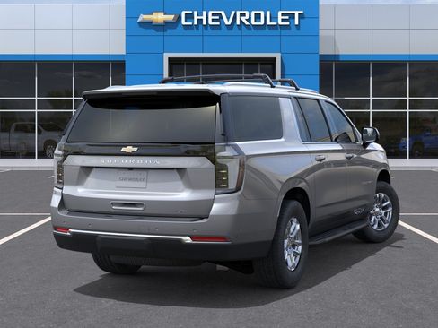New 2026 Chevrolet Suburban LT AWD/4WD image 4