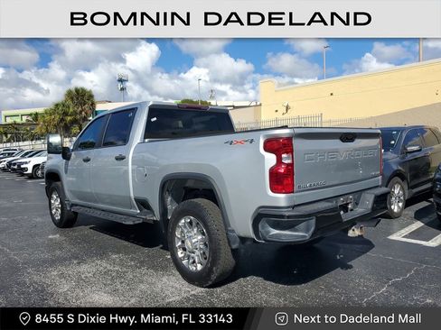 Used 2023 Chevrolet Silverado 2500 Custom w/ Custom Value Package image 4