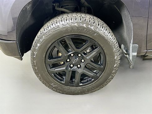 Used 2022 Chevrolet Silverado 1500 LT Trail Boss image 8