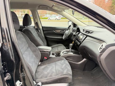 Used 2014 Nissan Rogue S image 17
