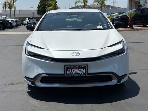 New 2026 Toyota Prius Plug-In Hybrid FWD image 3