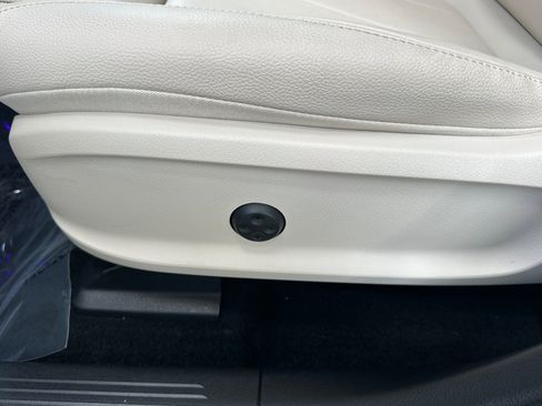 Certified 2023 Mercedes-Benz EQB 300 4MATIC image 15