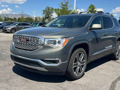 Used 2017 GMC Acadia Denali w/ Technology Package AWD/4WD image 1