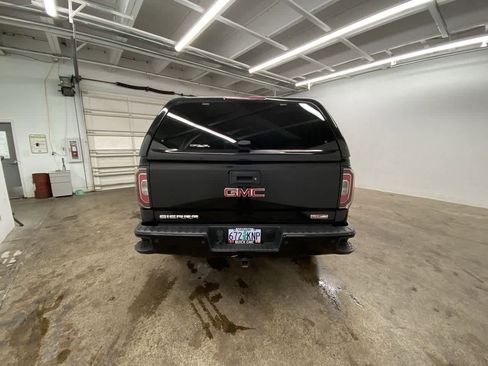 Used 2018 GMC Sierra 1500 SLT image 5