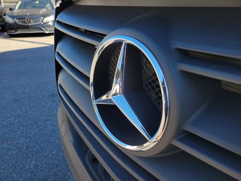 Used 2025 Mercedes-Benz Sprinter 3500 image 17