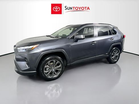 Used 2025 Toyota RAV4 XLE Premium w/ Weather Package AWD/4WD image 9