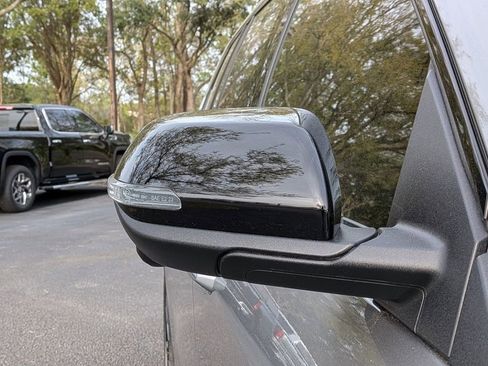 New 2026 GMC Acadia Elevation w/ Black Edition FWD image 12