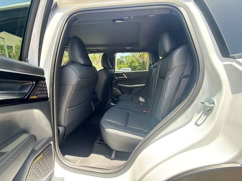 New 2026 Mitsubishi Outlander SEL Black Edition FWD image 26