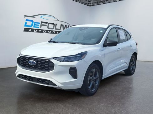 Used 2023 Ford Escape ST-Line image 7