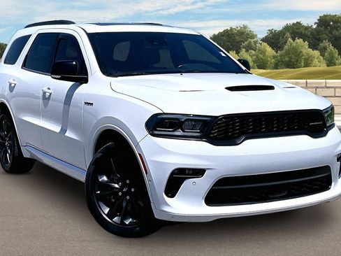 Used 2023 Dodge Durango R/T RWD image 2