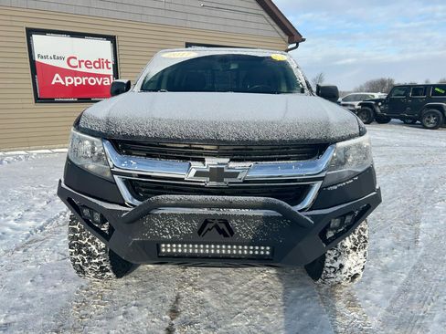 Used 2017 Chevrolet Colorado LT w/ LT Convenience Package image 2