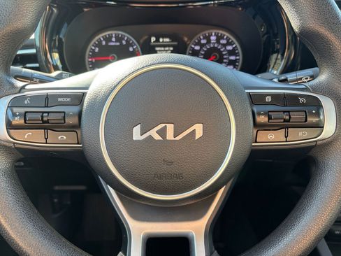 Used 2023 Kia K5 LXS image 25