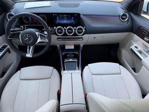 Certified 2026 Mercedes-Benz GLA 250 4MATIC image 12