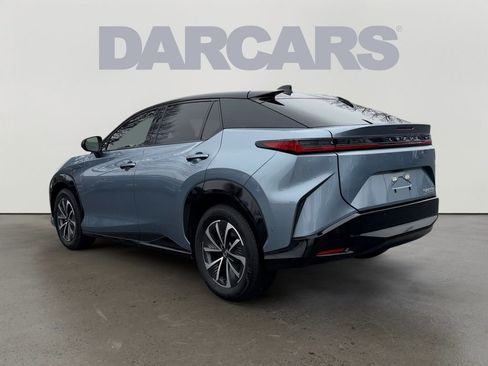 Certified 2025 Lexus RZ 450e image 4